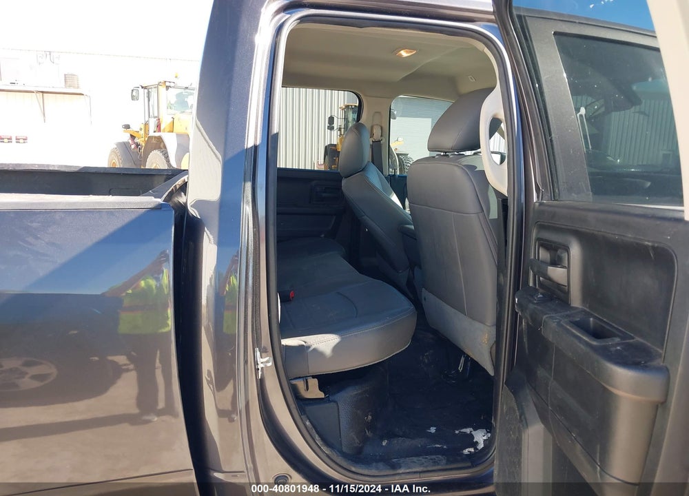 2019 RAM 1500 CLASSIC TRADESMAN 4X2 6'4 BOX VIN: 1C6RR6FG1KS712729