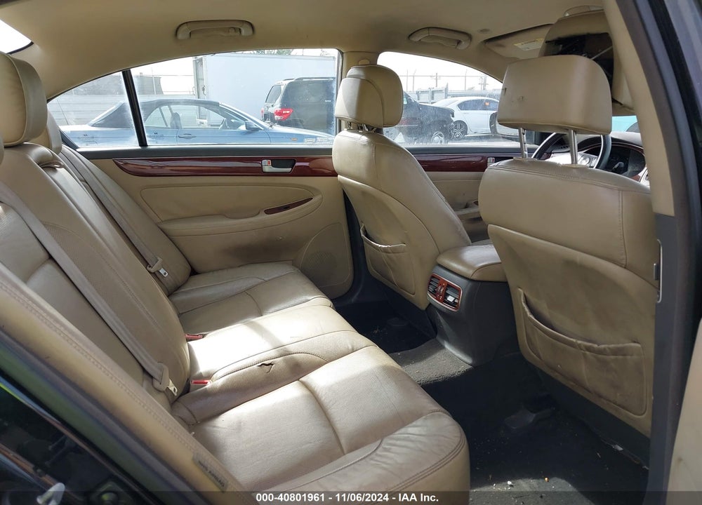2013 HYUNDAI GENESIS 3.8 VIN: KMHGC4DD3DU215554