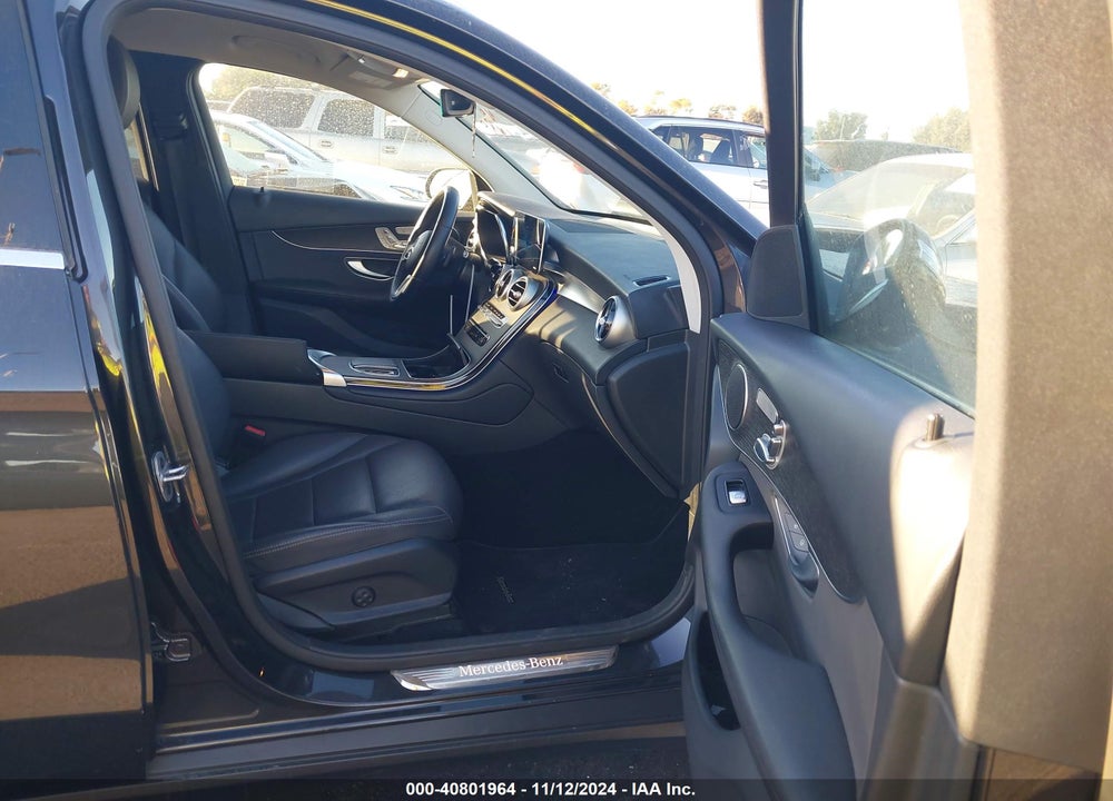 2022 MERCEDES-BENZ GLC 300 SUV VIN: W1N0G8DB8NV382674