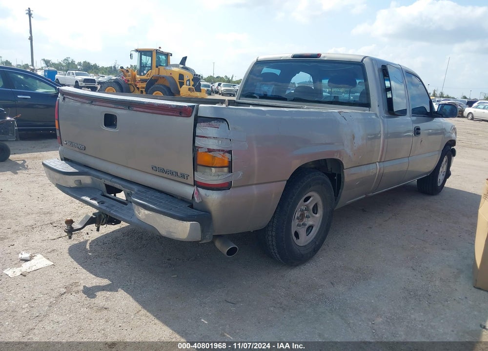 2001 CHEVROLET SILVERADO 1500 LS VIN: 2GCEC19V211216147