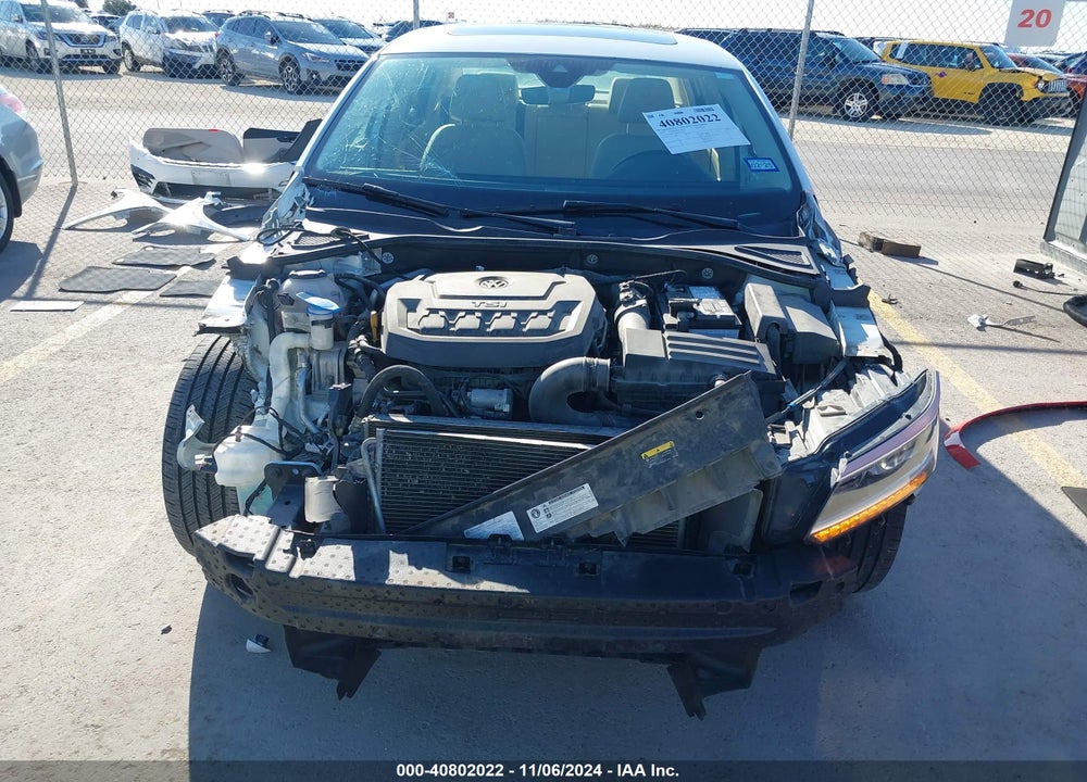 2019 VOLKSWAGEN PASSAT 2.0T SE R-LINE VIN: 1VWMA7A39KC014638
