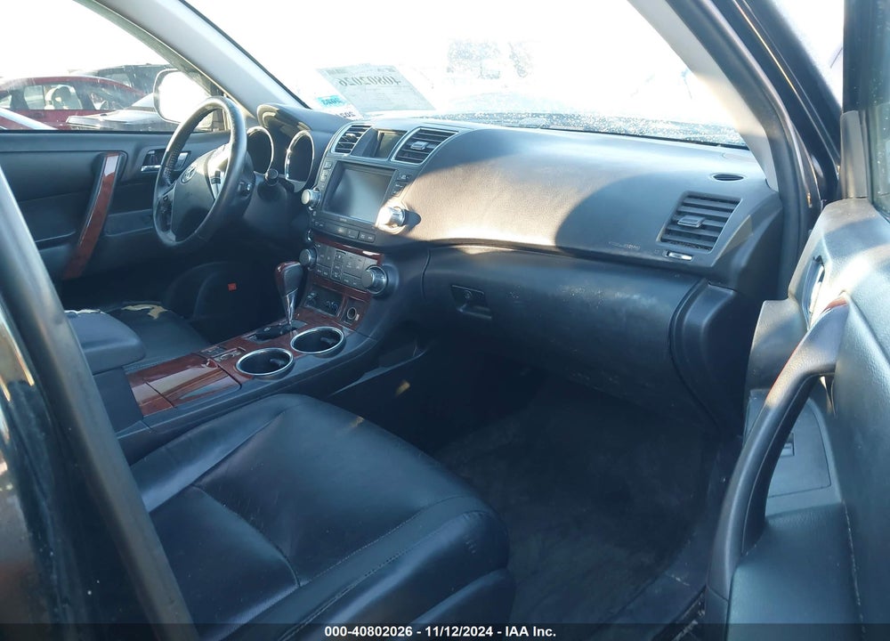 2011 TOYOTA HIGHLANDER LIMITED V6 VIN: 5TDDK3EH6BS071568