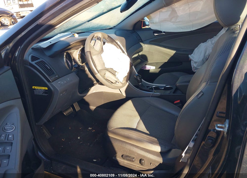 2013 HYUNDAI SONATA VIN: 5NPEC4AC3DH547687
