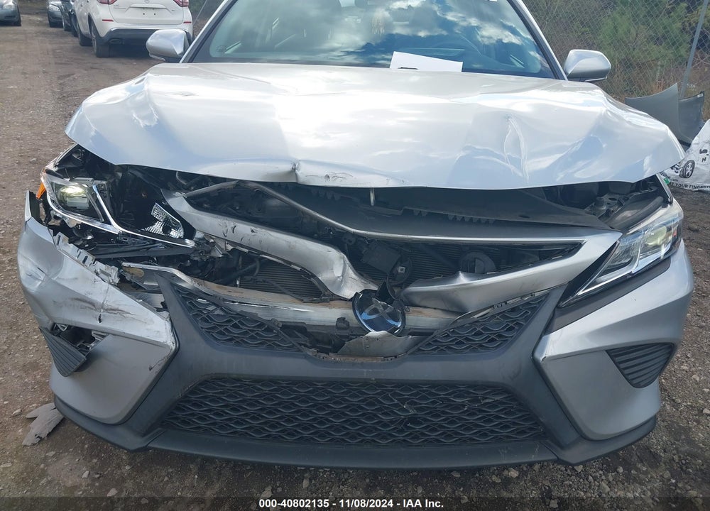 2018 TOYOTA CAMRY SE VIN: 4T1B11HK2JU113763