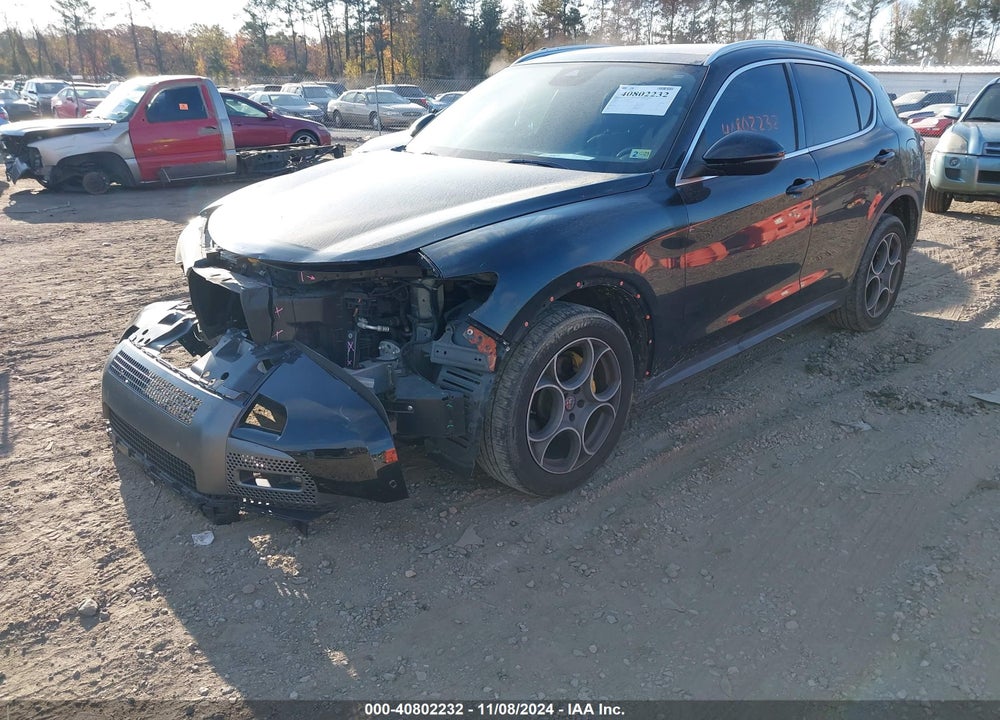 2018 ALFA ROMEO STELVIO AWD VIN: ZASFAKAN4J7B71587