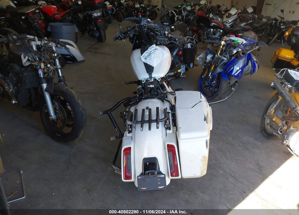 2024 HARLEY-DAVIDSON FLTRXSTSE VIN: 1HD1TL815RB952017