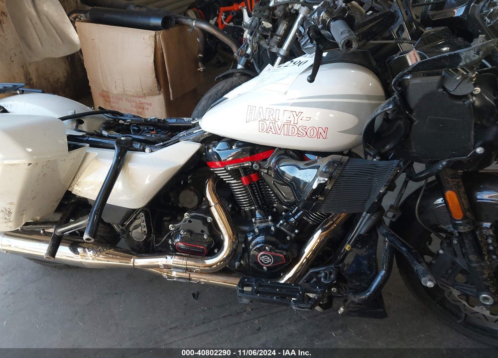 2024 HARLEY-DAVIDSON FLTRXSTSE VIN: 1HD1TL815RB952017