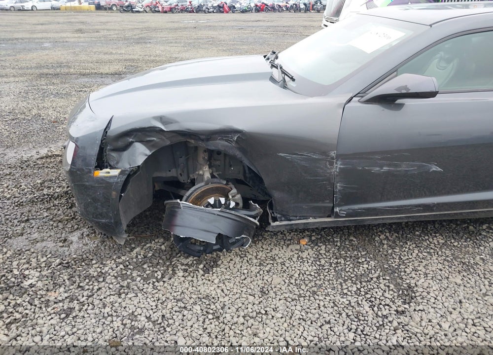 2011 CHEVROLET CAMARO VIN: 2G1FE1EDXB9105403