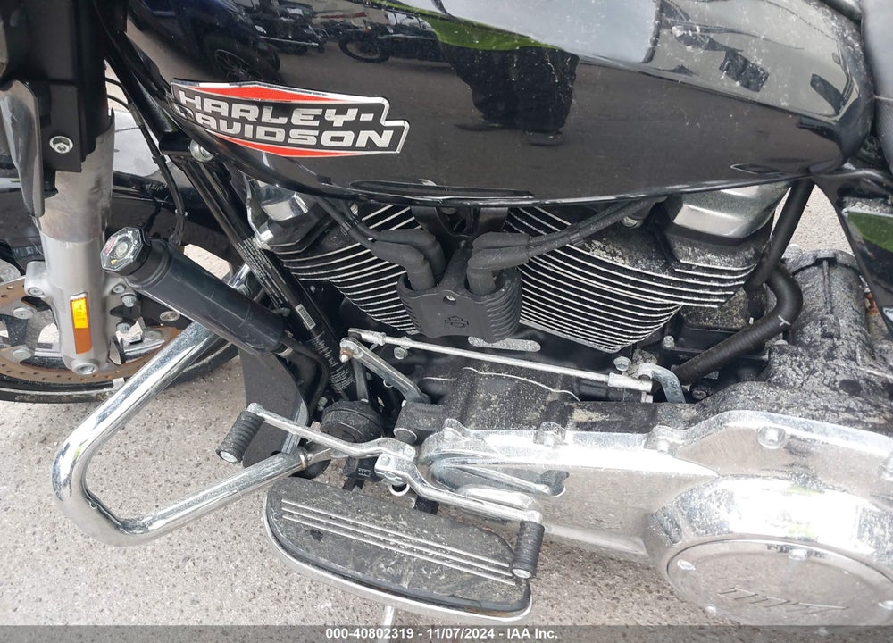 2024 HARLEY-DAVIDSON FLHX VIN: 1HD1KB71XRB611582