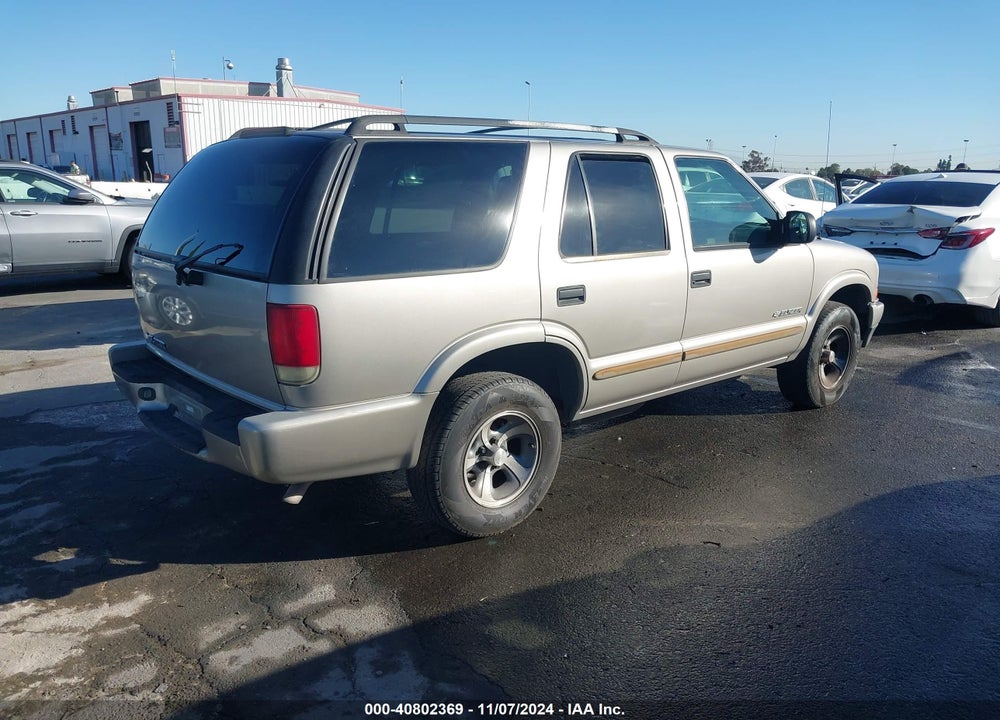 2004 CHEVROLET BLAZER LS VIN: 1GNCS13X44K143606