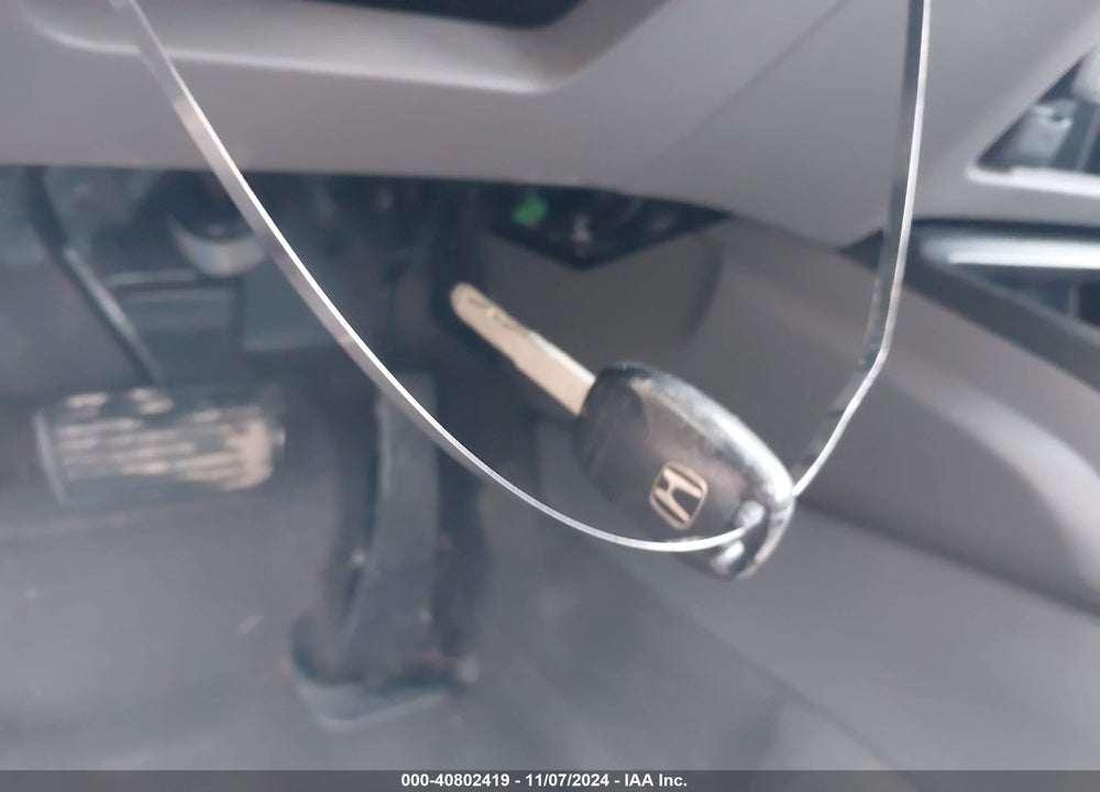 2010 HONDA CIVIC LX VIN: 19XFA1F59AE016187