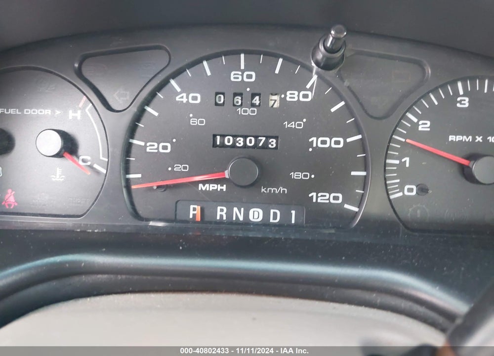 2003 FORD TAURUS SES VIN: 1FAFP55U23A122541