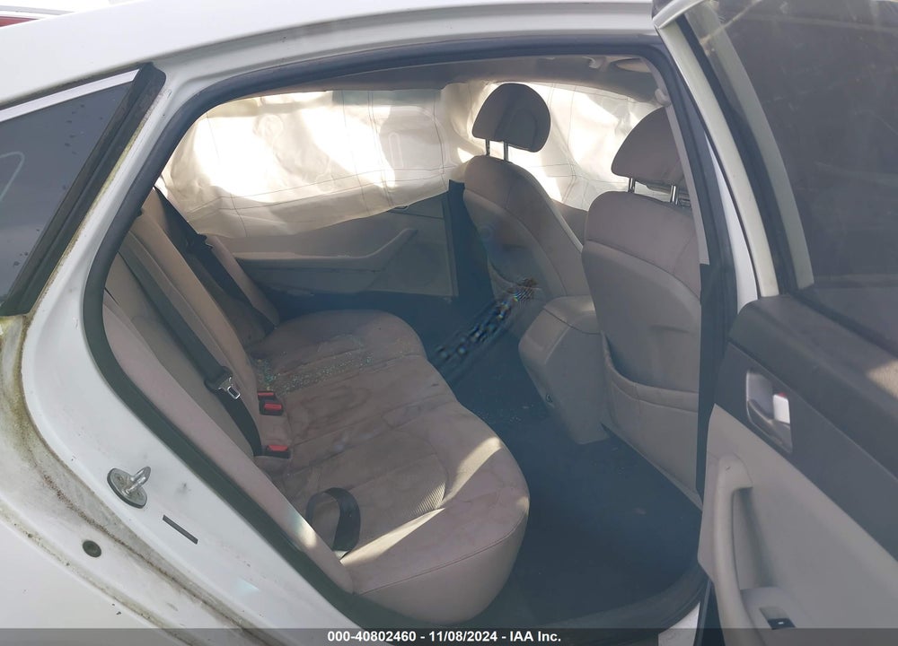 2015 HYUNDAI SONATA SE VIN: 5NPE24AF9FH065953
