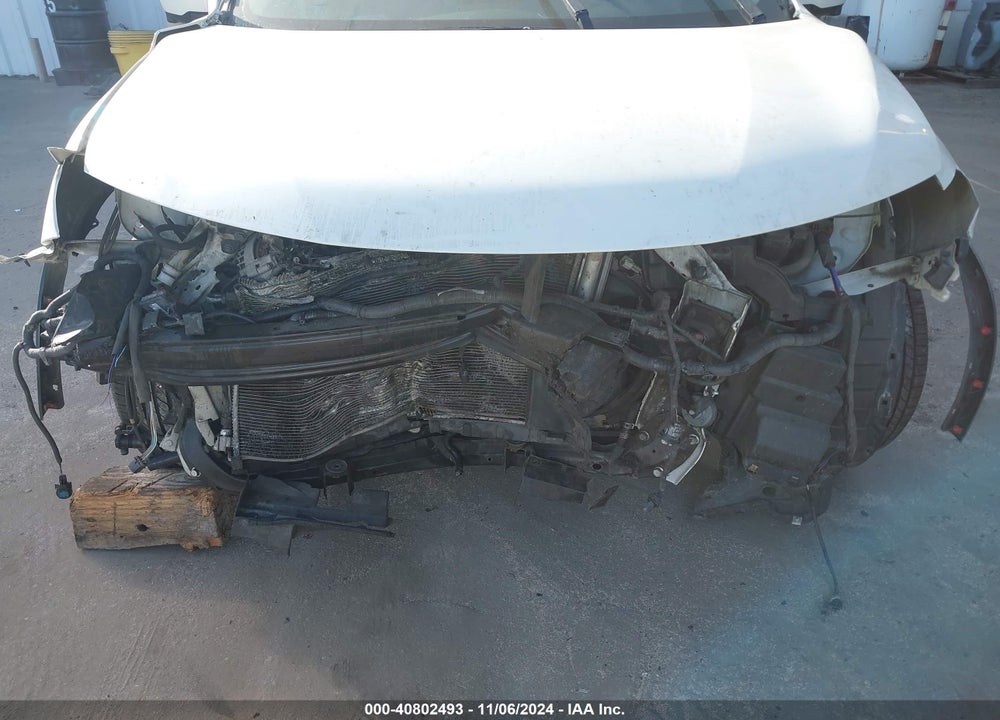 2015 NISSAN ROGUE SL VIN: 5N1AT2MT8FC815657