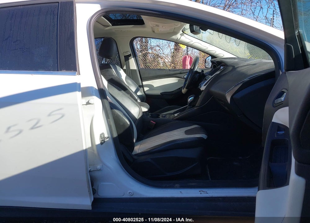 2012 FORD FOCUS TITANIUM VIN: 1FAHP3N29CL340329
