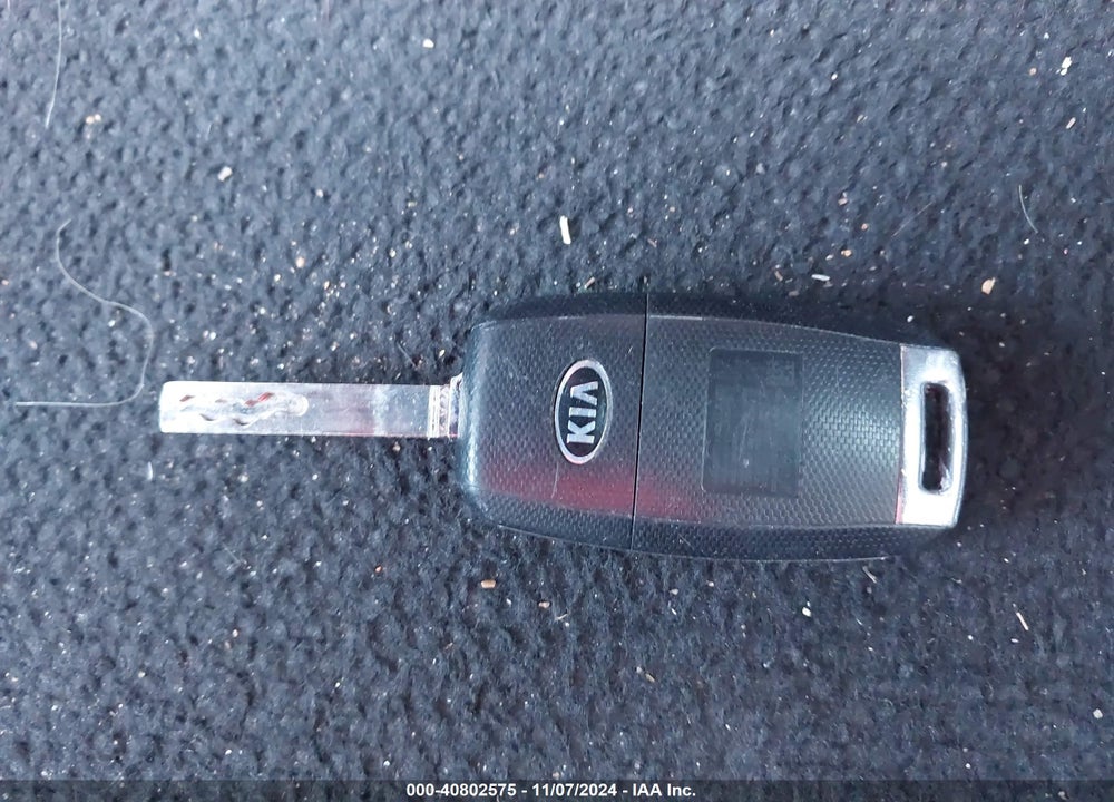 2019 KIA OPTIMA LX VIN: 5XXGT4L3XKG334945
