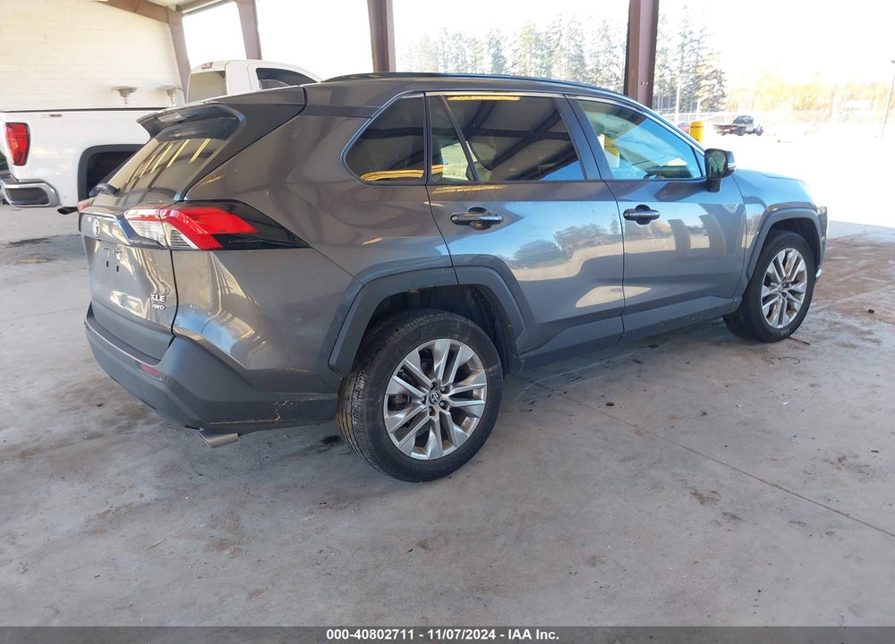 2021 TOYOTA RAV4 XLE PREMIUM VIN: 2T3A1RFV1MC171710