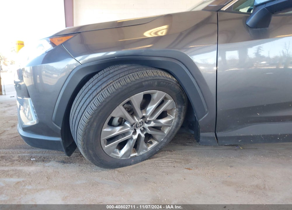 2021 TOYOTA RAV4 XLE PREMIUM VIN: 2T3A1RFV1MC171710