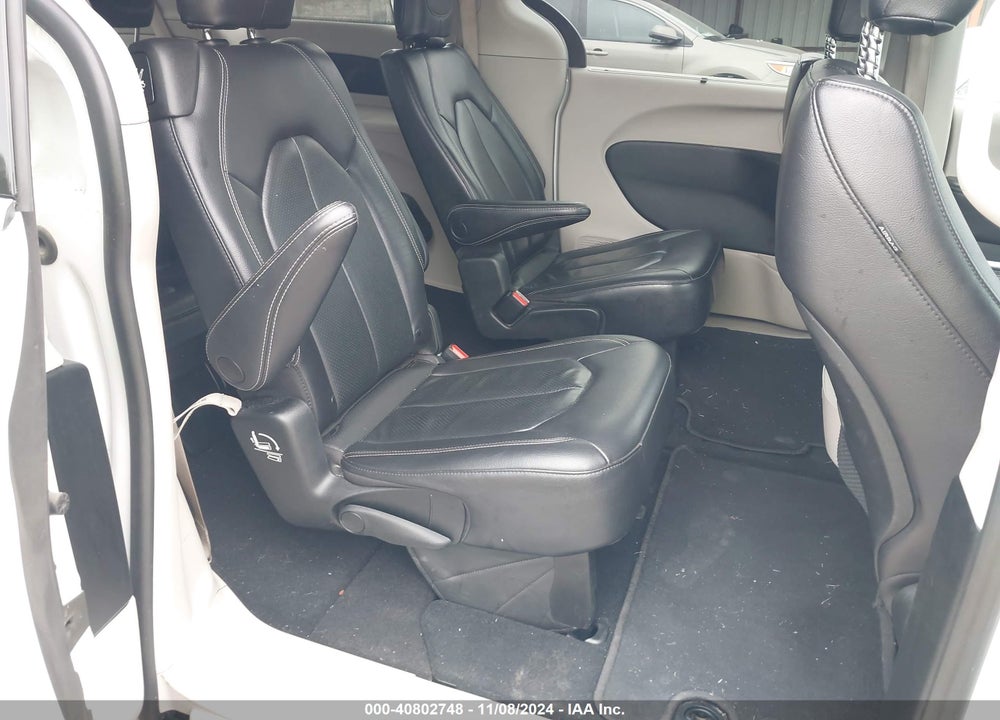 2022 CHRYSLER PACIFICA TOURING L VIN: 2C4RC1BG3NR215108