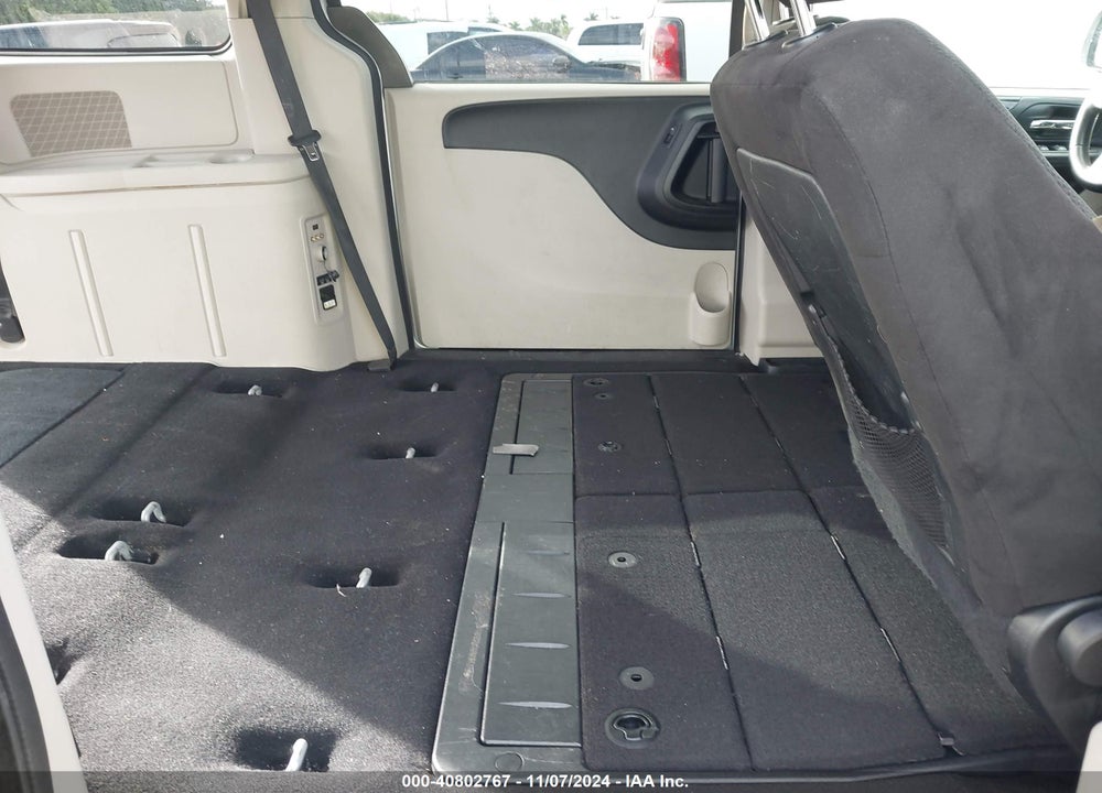 2014 DODGE GRAND CARAVAN SXT/SXT 30TH ANNIVERSARY VIN: 2C4RDGCG3ER341757