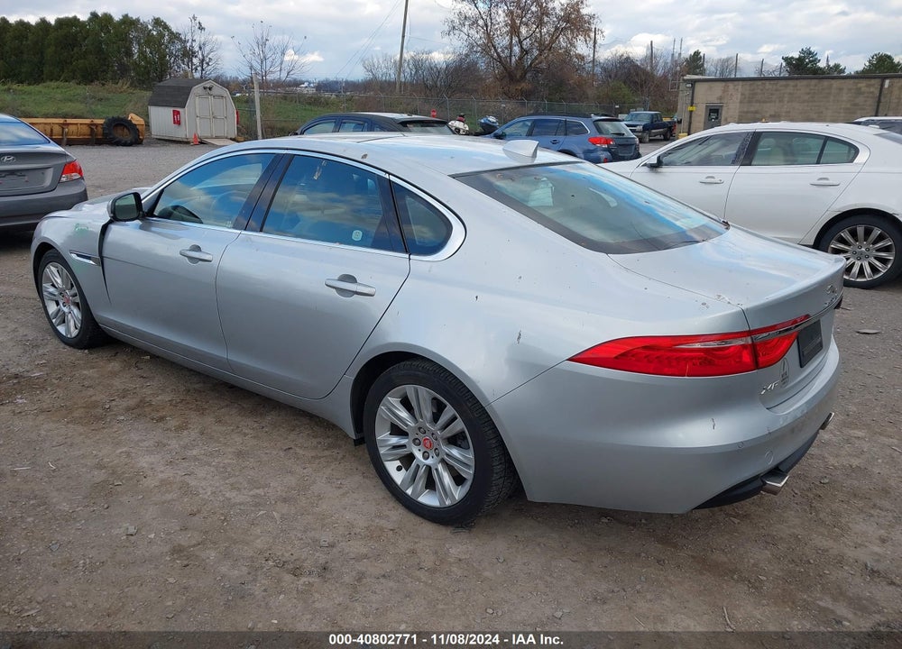 2017 JAGUAR XF 35T PREMIUM VIN: SAJBJ4BV6HCY46439