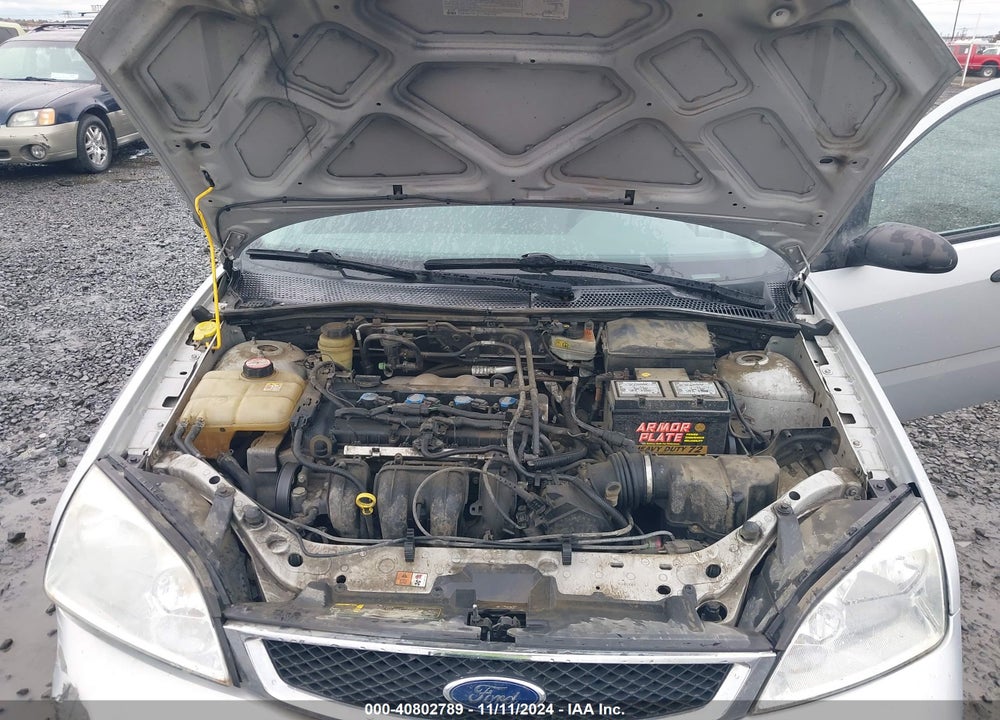 2005 FORD FOCUS ZX4 VIN: 1FAFP34NX5W177937