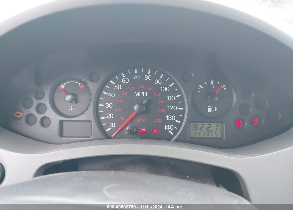 2005 FORD FOCUS ZX4 VIN: 1FAFP34NX5W177937