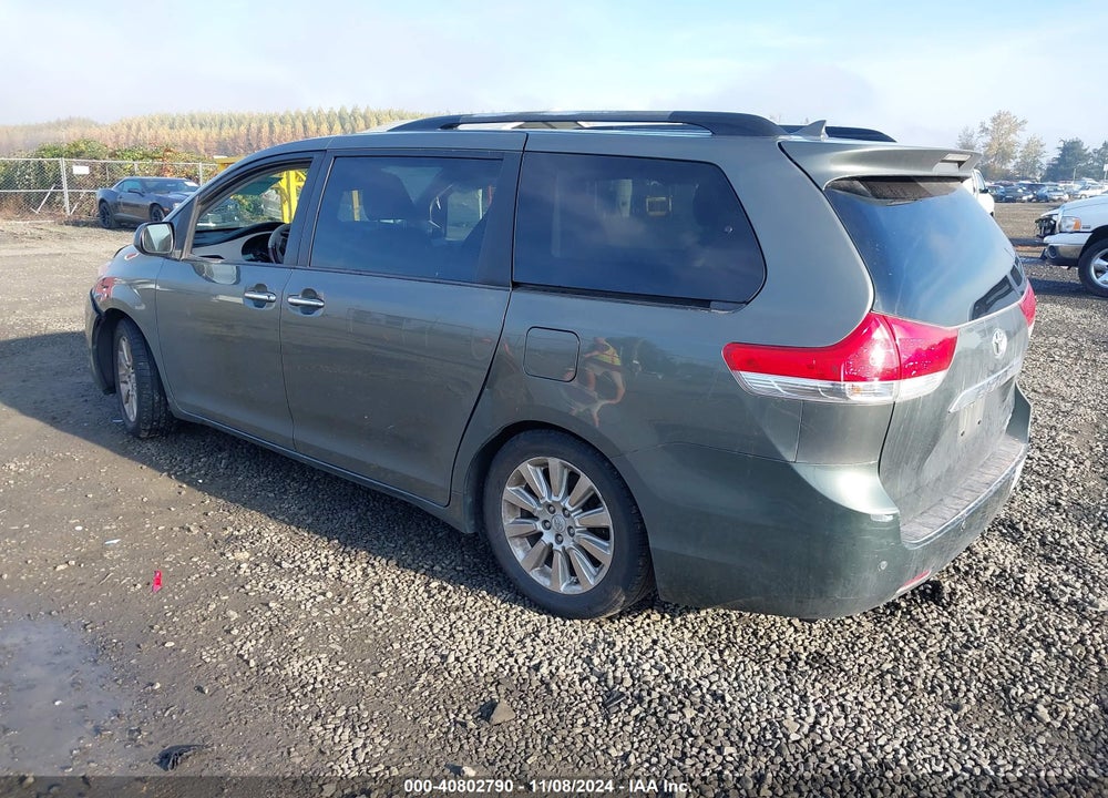 2011 TOYOTA SIENNA XLE LIMITED VIN: 5TDDK3DCXBS001173