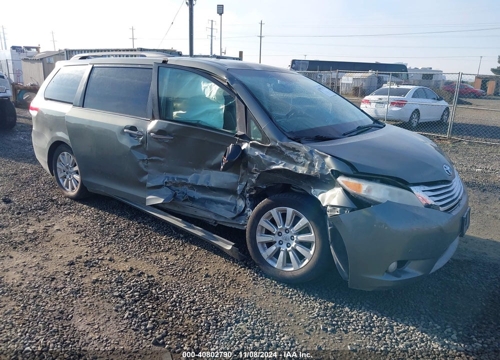 2011 TOYOTA SIENNA XLE LIMITED VIN: 5TDDK3DCXBS001173