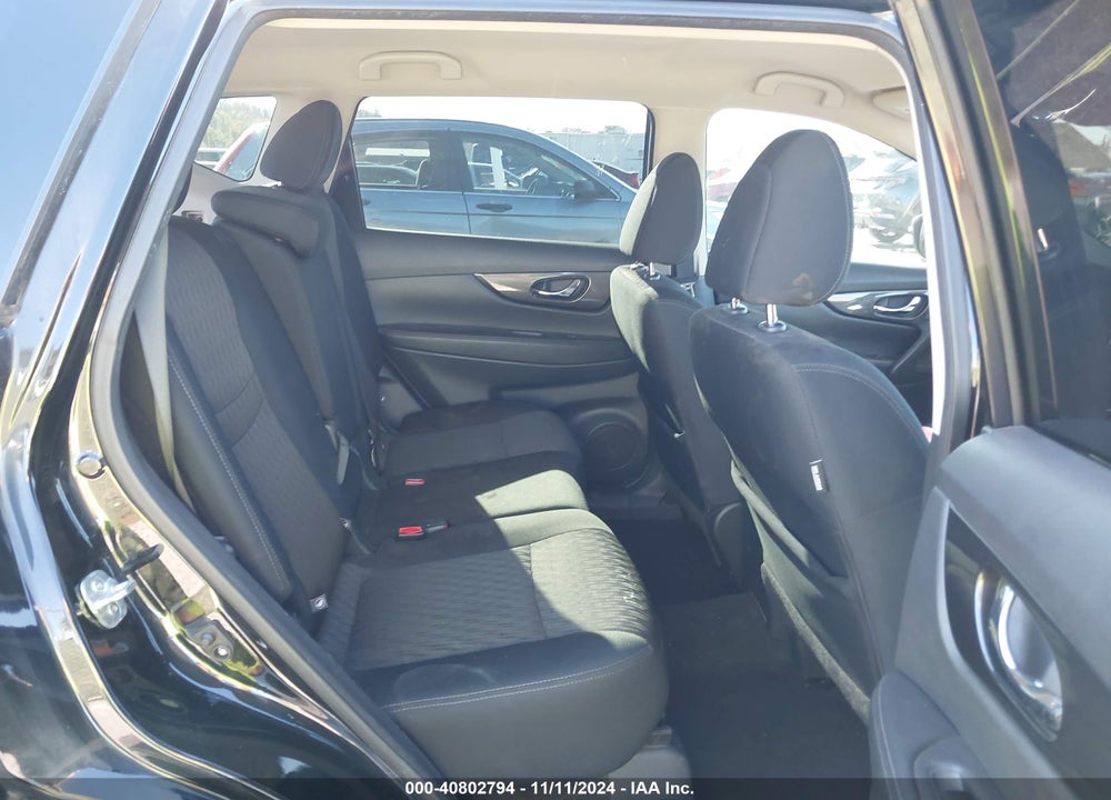 2018 NISSAN ROGUE VIN: 5N1AT2MT3JC733179
