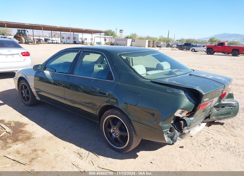 1999 TOYOTA CAMRY LE VIN: 4T1BG22K2XU415415