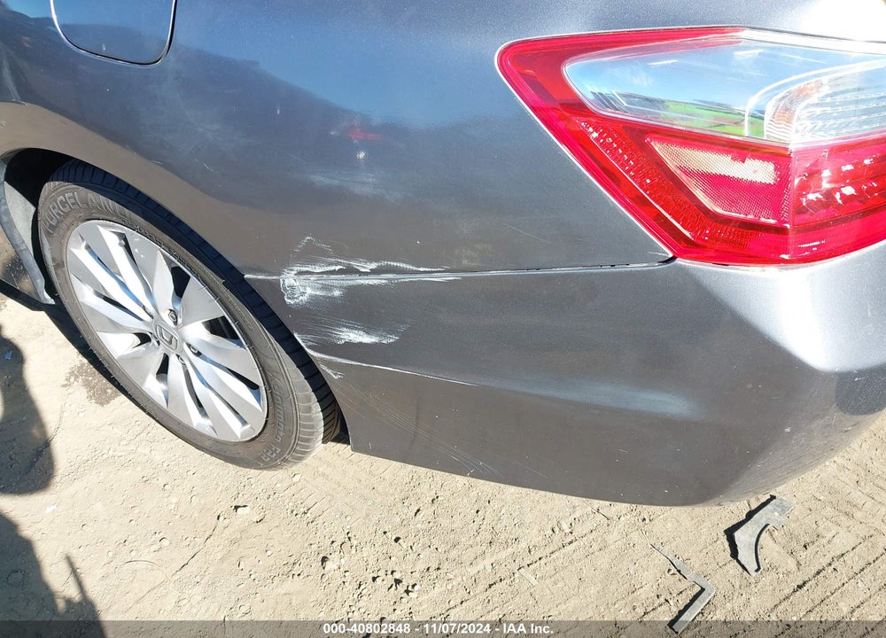 2013 HONDA ACCORD EX-L V-6 VIN: 1HGCR3F88DA042872