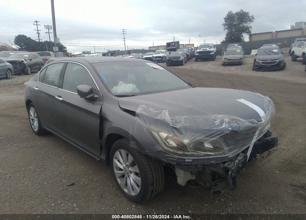 2013 HONDA ACCORD EX-L V-6 VIN: 1HGCR3F88DA042872