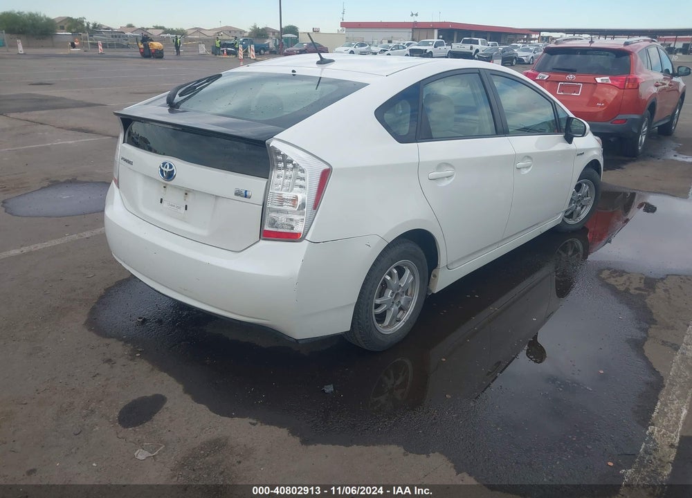 2011 TOYOTA PRIUS TWO VIN: JTDKN3DU9B5313692