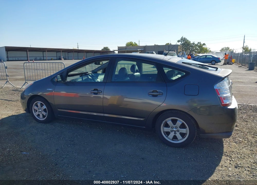 2007 TOYOTA PRIUS VIN: JTDKB20U673273812