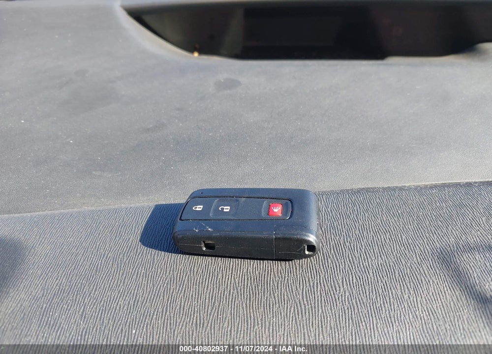 2007 TOYOTA PRIUS VIN: JTDKB20U673273812