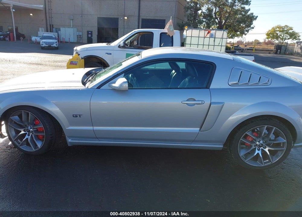 2005 FORD MUSTANG GT DELUXE/GT PREMIUM VIN: 1ZVHT82H555158014