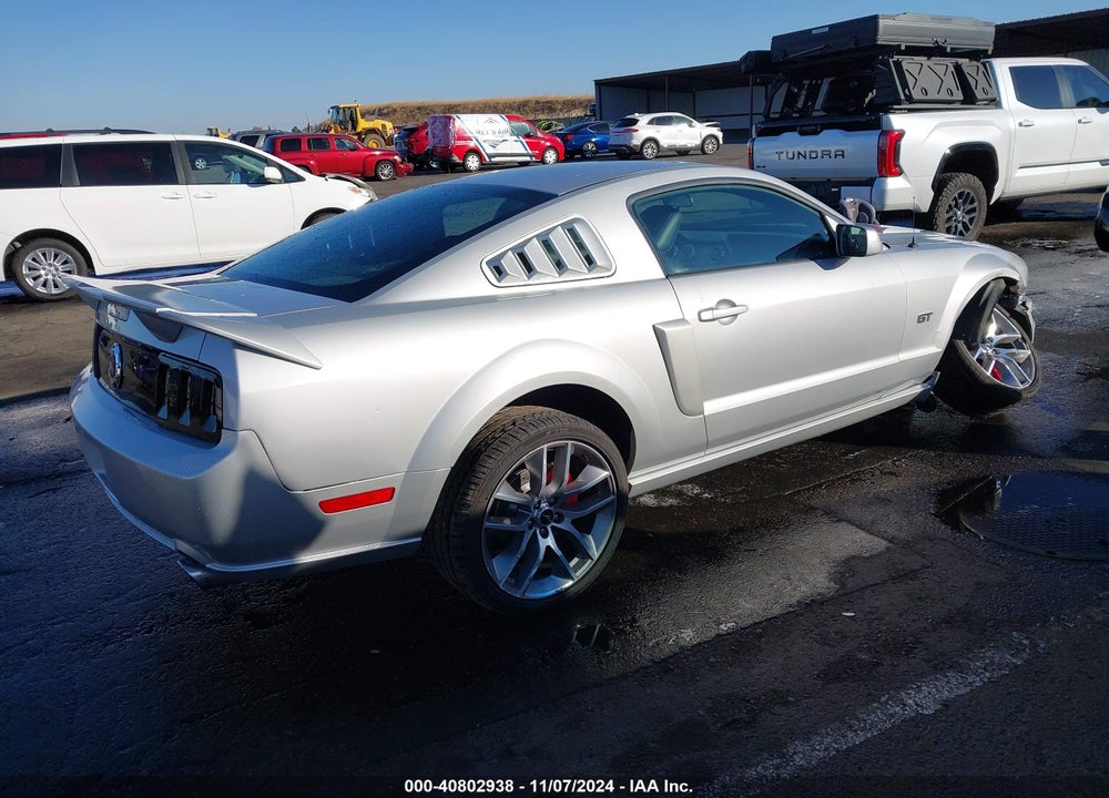 2005 FORD MUSTANG GT DELUXE/GT PREMIUM VIN: 1ZVHT82H555158014