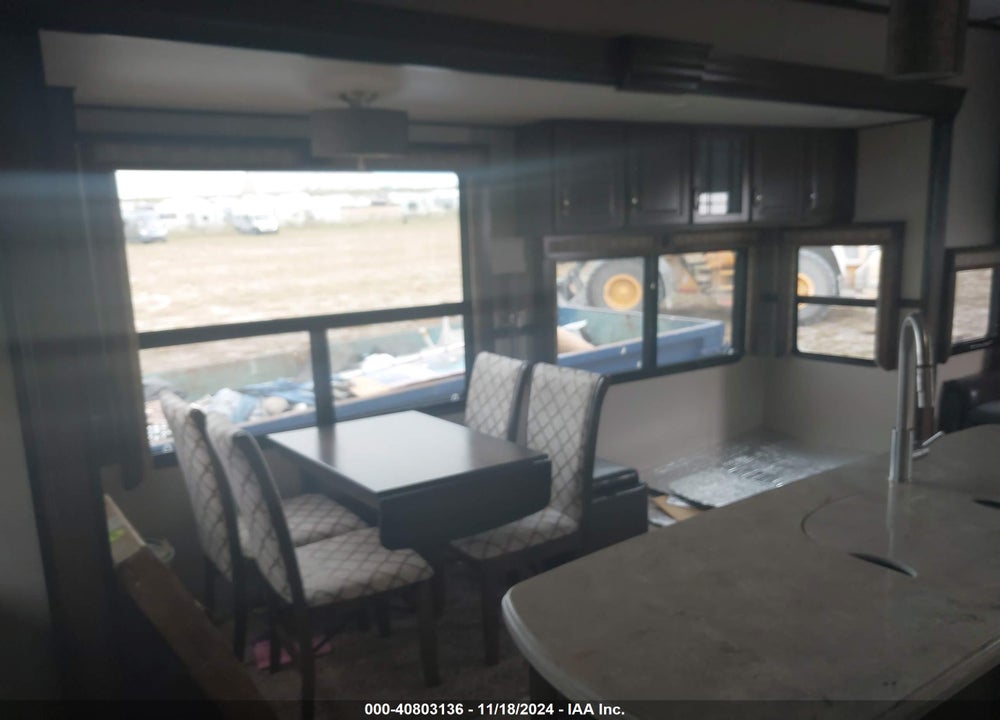 2018 GRAND DESIGN OTHER VIN: 573FS3825J1110171