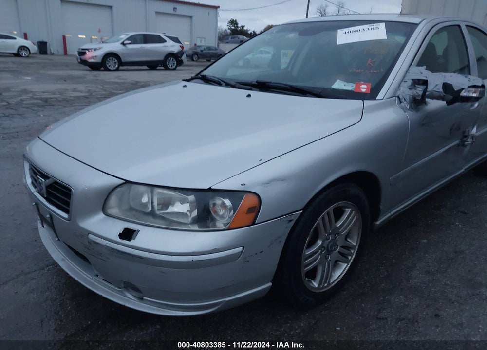 2007 VOLVO S60 2.5T VIN: YV1RS592472644645