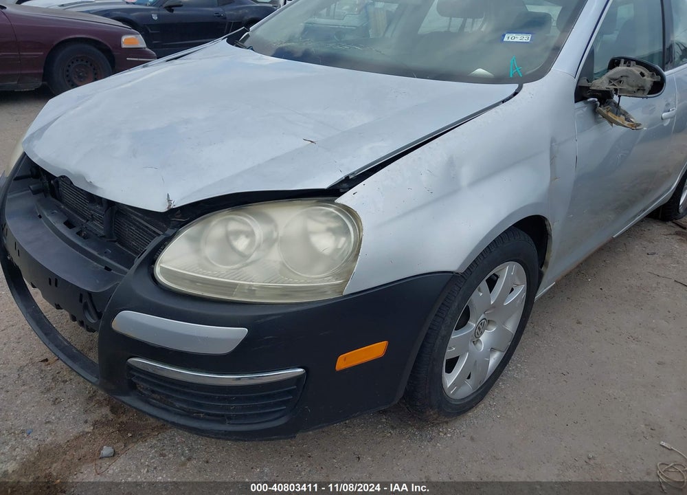 2005 VOLKSWAGEN JETTA 2.5 VIN: 3VWRF71K05M645599