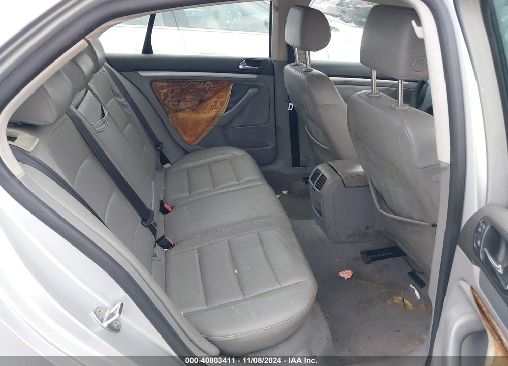 2005 VOLKSWAGEN JETTA 2.5 VIN: 3VWRF71K05M645599