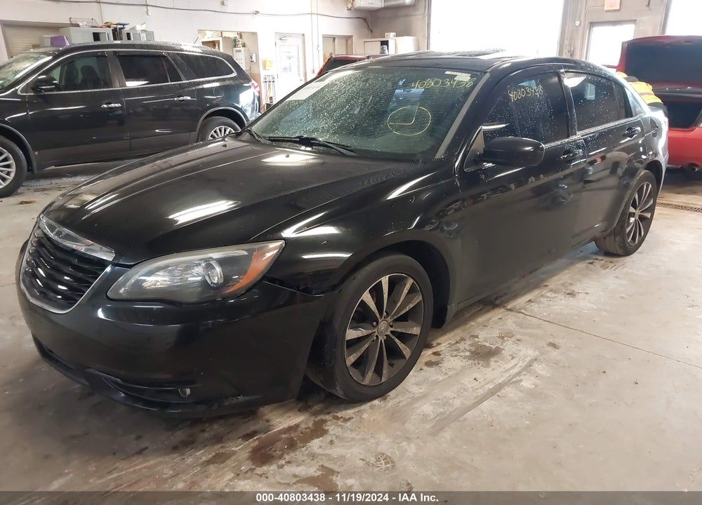 2011 CHRYSLER 200 S VIN: 1C3BC8FGXBN567670
