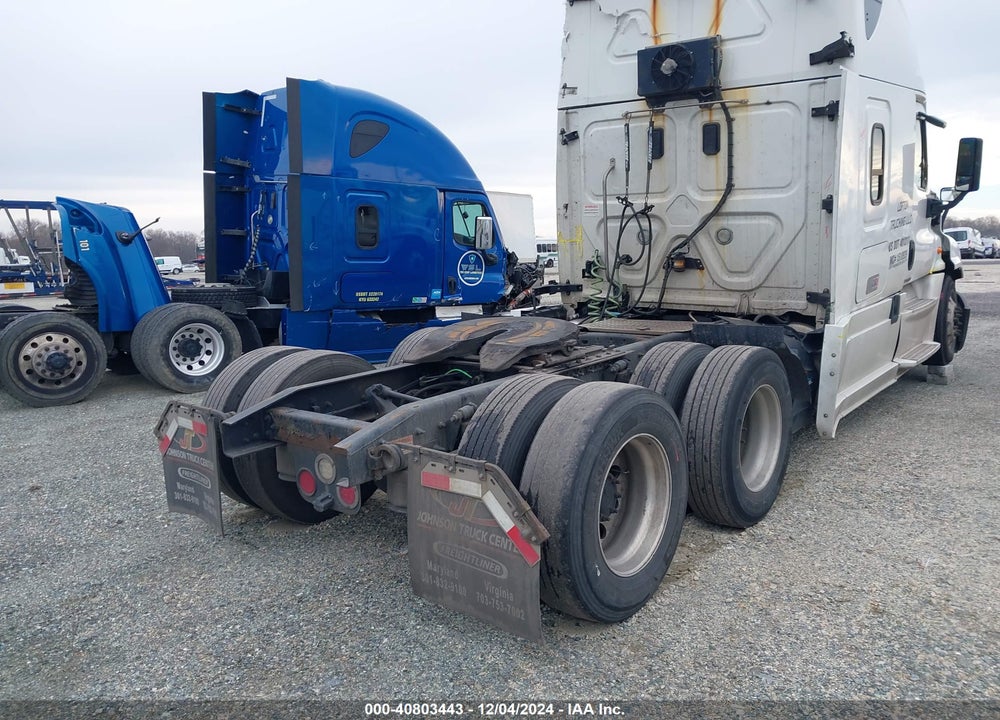 2017 FREIGHTLINER CASCADIA 125 VIN: 3AKJGLDR0HSHY8024
