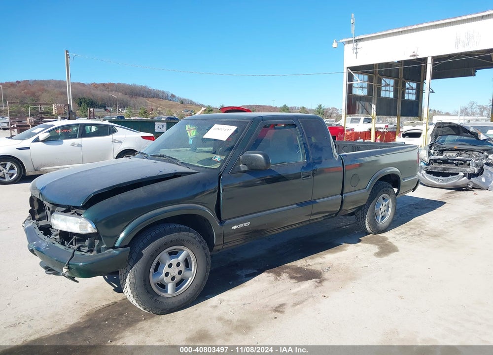 2001 CHEVROLET S-10 LS VIN: 1GCDT19W318244184