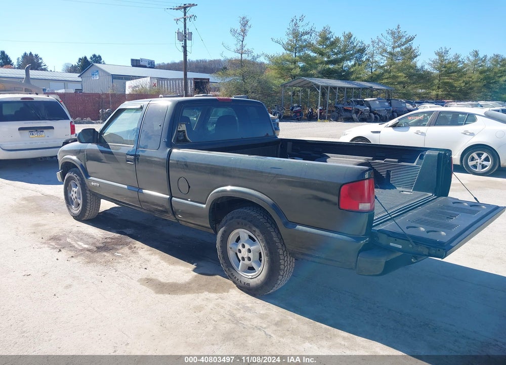 2001 CHEVROLET S-10 LS VIN: 1GCDT19W318244184
