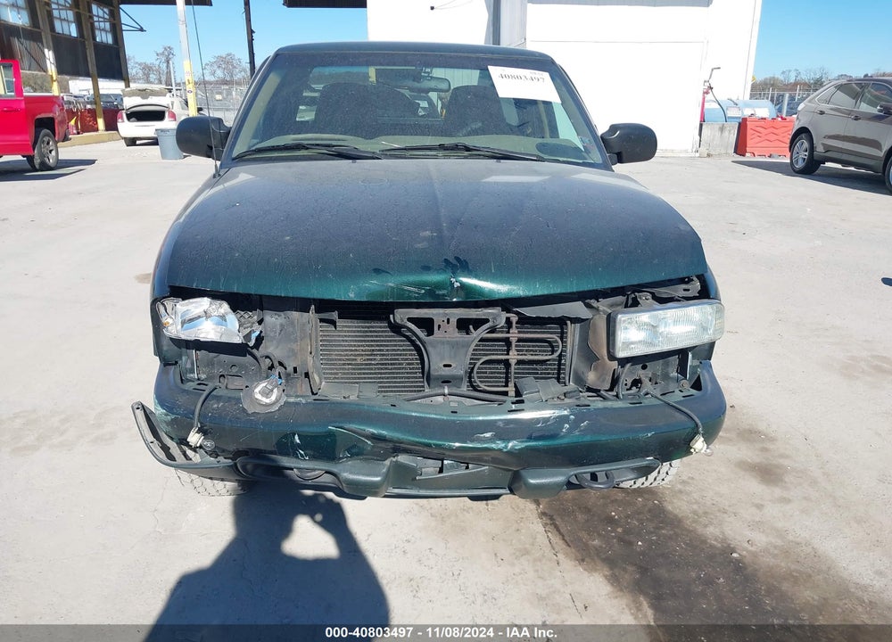 2001 CHEVROLET S-10 LS VIN: 1GCDT19W318244184