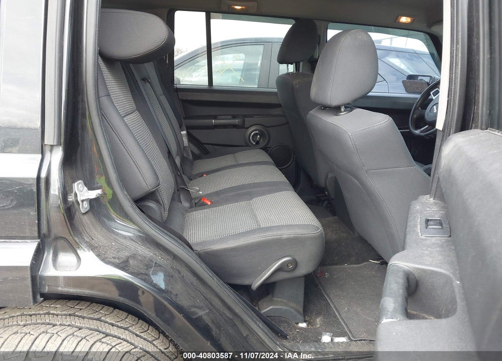 2010 JEEP COMMANDER SPORT VIN: 1J4RH4GKXAC137441