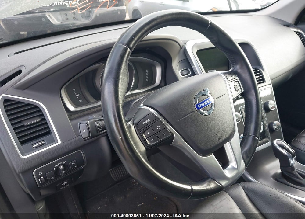 2014 PREMIER VOLVO XC60 T6 R-DESIGN  PLUS VIN: YV4902DZ4E2539242