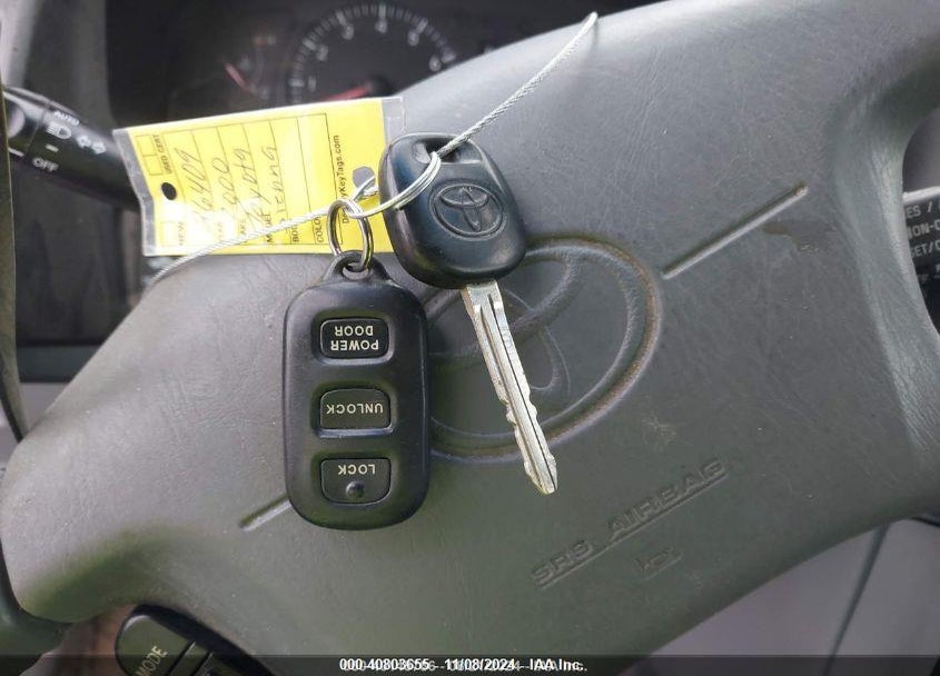 2000 TOYOTA SIENNA XLE VIN: 4T3ZF13C8YU213416